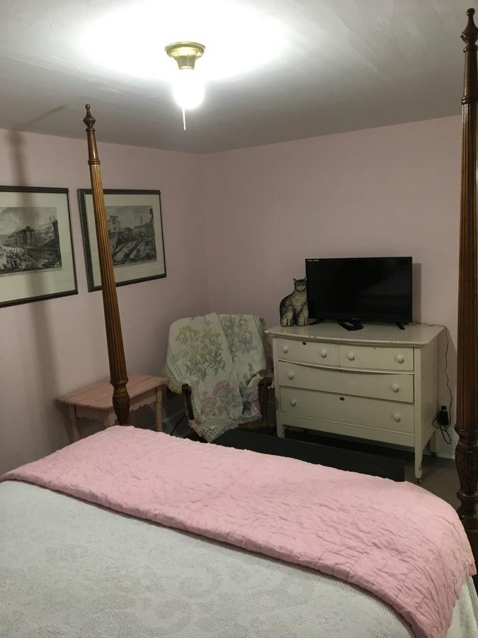Bed and Breakfast Hummingbird Hill Stoddard Pokoj fotografie